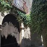 Palazzo Caracciolo 3* Gerace
