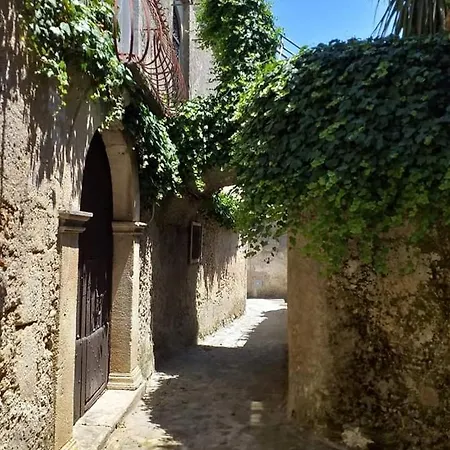 Palazzo Caracciolo Pensjonat