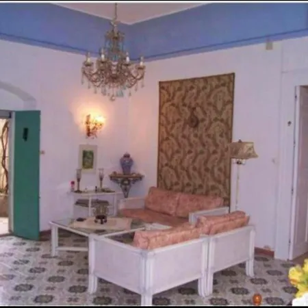 Palazzo Caracciolo Pensjonat 3*