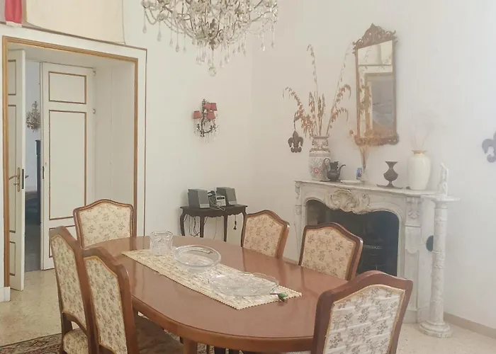 Pensión Palazzo Caracciolo Gerace